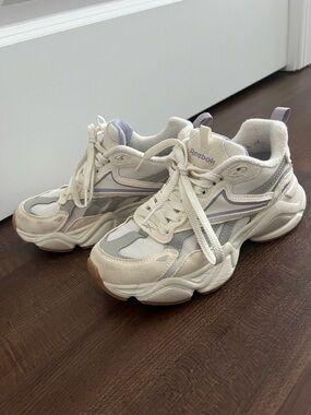 Reebok Women's Cream & Lavender Retro Chunky Sneaker